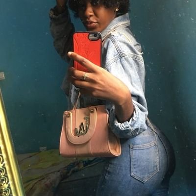 Bella_bb02's profile picture. God is good

Fashion designer 

I make men clothes only.