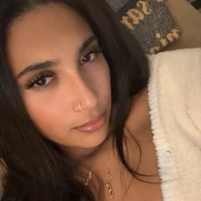 MaryahAutumn's profile picture. 