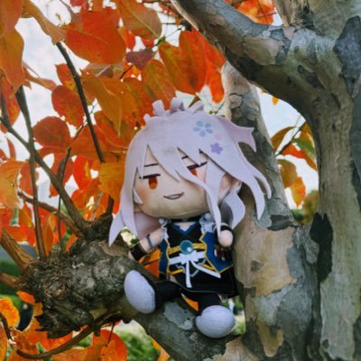 kuroneko_yusan's profile picture. 狐(天狐と仙狐)、mofusand、稲荷神社巡り、バイク、特撮、プロレス、神社、歴史、音楽、映画、漫画、侍、刀、アクセサリー、スカジャン、刀剣乱舞、新撰組、天下五剣、一文字派、村正派、オーディオ、エレコド、こんのすけ、千子村正、蜻蛉切、山鳥毛、日光一文字、俺は男🦊