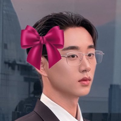 jksswe_'s profile picture. forever with you, est supha sangaworawong 𐔌 ྀི՞. .՞𐦯 ₊˚⊹ wear middle, live riddle @middleriddlebkk ˚ʚ♡ɞ˚