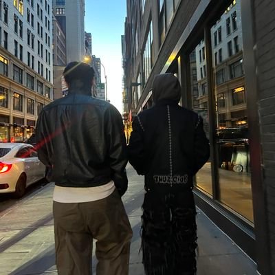 iluvkeuhoon's profile picture. '𝑦𝑜𝑢 𝑘𝑛𝑜𝑤 𝑚𝑦 𝑛𝑎𝑚𝑒, 𝑁𝑂𝑇 𝑚𝑦 𝑠𝑡𝑜𝑟𝑦'....!!!! ☺︎