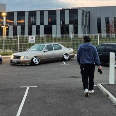 grosleoo's profile picture. 4a / ge @pvl3t