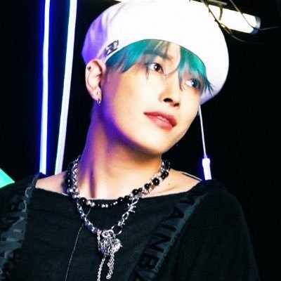 no labels, just tayceratops 💜💚 Profile