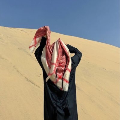 QUUT_'s profile picture. نفس أدنى ما يجفلها وأدنى ما توالف.