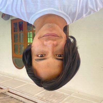 akhyar0007's profile picture. an ambidextrous