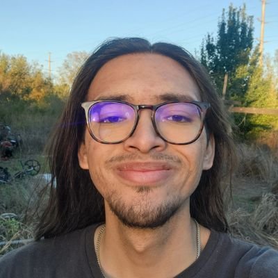 Veeander's profile picture. He/Him 21 Music enjoyer