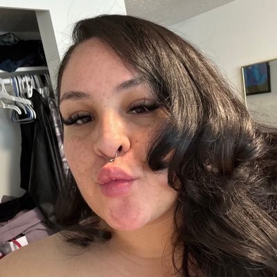 pussythatpeachy's profile picture. Toca curarse el alma a solas 🌞