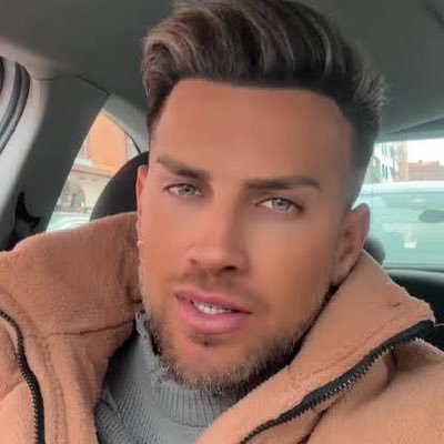 Cristiande57739's profile picture. 