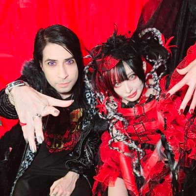 Necrolicious's profile picture. 🦇公式サイト: https://t.co/ynTzYewTB4🦇  
🦇電子商取引店: https://t.co/aJsVobh1Fe🦇  
🦇ゴシックなトレカゲーム@gothestgameの原作者/監督🦇 
🦇吸血鬼ライブの興行主/DJ🦇 
🦇ミーム狂い🦇