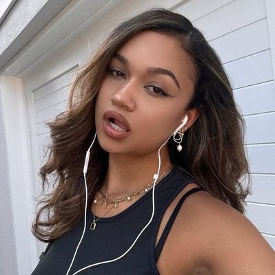 michelsalvator's profile picture. opiniões válidas por 1 segundo, ou menos dependendo do acontecimento