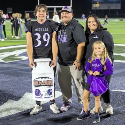 STLmellow's profile picture. 40, Husband, Dad, Father Figure, Coach, Correctional Counselor, #1 fan of Ember, Login, Emily, and Ella—#RollCougs