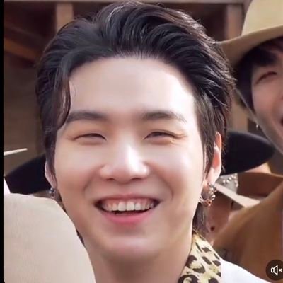 lucidomega's profile picture. BTS IS BACK 
and of course I stayed! OT7 APOBANGPO
Army since 2018 

(also here to support my fave writers)