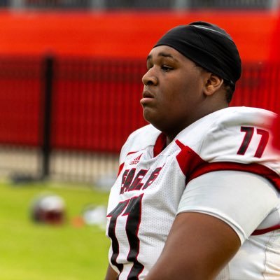 KendallBrooks__'s profile picture. 6’5 285 Defensive Lineman class of 2028