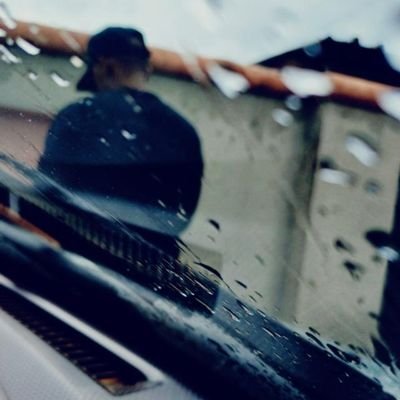 Nkhulihotfor92's profile picture. She knew it was me from the pricey ass fragrance.