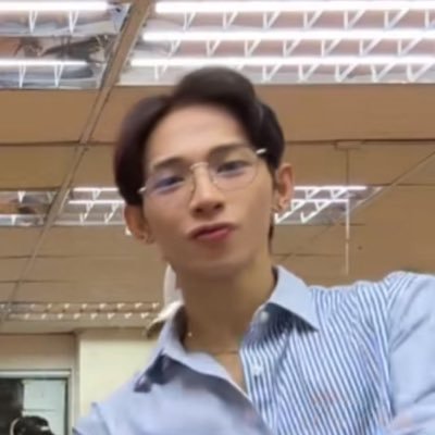 janeoseb's profile picture. para sa #sbinilat19 ★