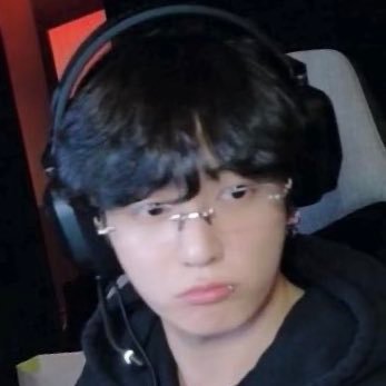 tetecafecito's profile picture. 21. around the world in a day.