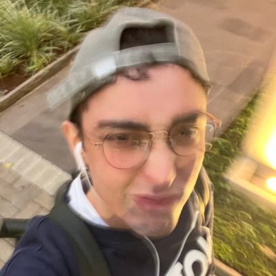 artangelism's profile picture. hello, finally introducing LEAN! are you girls ready? okay, let's go.