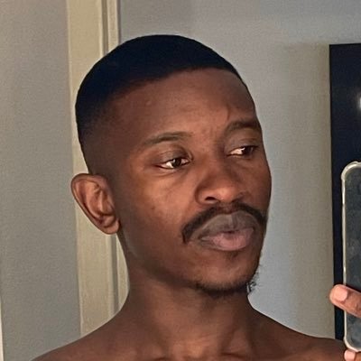 Mqoqindlela's profile picture. Living my second life.