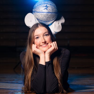 Bronwyn_How's profile picture. M14 17u 3SSB// SCN 27’ #15 // 6’3