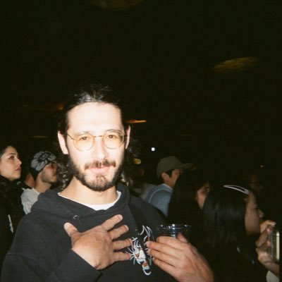 ducktelevision's profile picture. what the heck