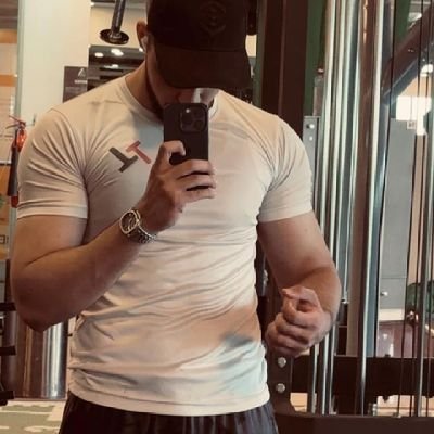 hubeali1570's profile picture. Los Blancos 🤍