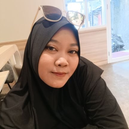 tiwi_bian's profile picture. Beⓐuty Enthusiast ||🌸Skincⓐre Review