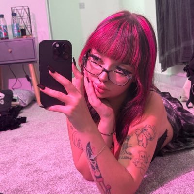 cutelfucyy_'s profile picture. DM me if you’ve got guts