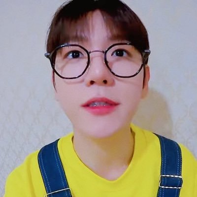 shippycb's profile picture. ✎ I’m ᴱˣᵒᴸ รับบทเป็นอุนแม่น้องแบ้กๆ 🐶@B_hundred_Hyun 🍓𓈒 ̇⁎ᶜʰᵃⁿᵇᵃᵉᵏ ˢʰⁱᵖᵖᵉʳ𓈒 ̇⁎🍬 ˚Sehunee ⑅ #EXO OT9 #รีวิวให้น้องแก้ม ชอบอ่านฟิคชบ ⁎ ̇🌈