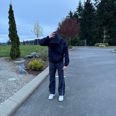 YR_trades's profile picture. I like to gamble - Streamer - https://t.co/QvD2p7Oobx @solpumpcom @rugsdotfunX