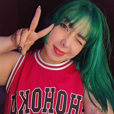 yiyis_stuff's profile picture. Lvl. 33💜  Médico ✨ Twitch Affiliate, FURRY 🐰🦊 dibujo, canto y juego 🎮
Wishlist 😈: 
https://t.co/mEECcRSrxC