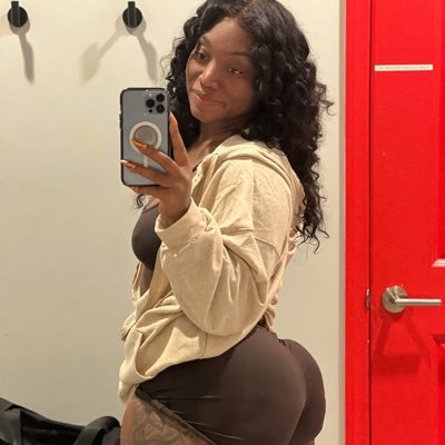 Regan_kay098's profile picture. Cool and calm,let love lead ❤️