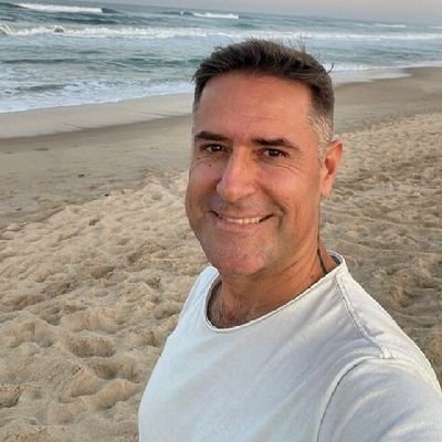 DNewton432's profile picture. 