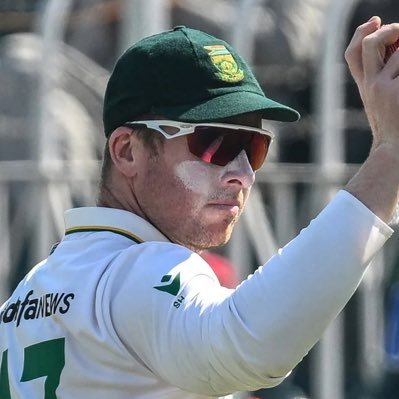 BoknRoll's profile picture. Views are not my own but those of my employer. My employer says you must fuck off and mind your own business too. Current 3 time world champion.