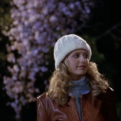 itisarevival's profile picture. I take super hot showers because I like to practice burning in hell || she/her || fan account