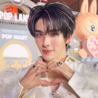 yoehnnh's profile picture. My p'boom is the best - Smart                                  Mae Kit teung lukluk sutsut - Mamii Ravee                      You are my north star baby - Smart