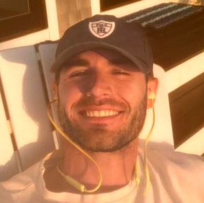 GiuseppeGarvey's profile picture. I am Joe Garvey.