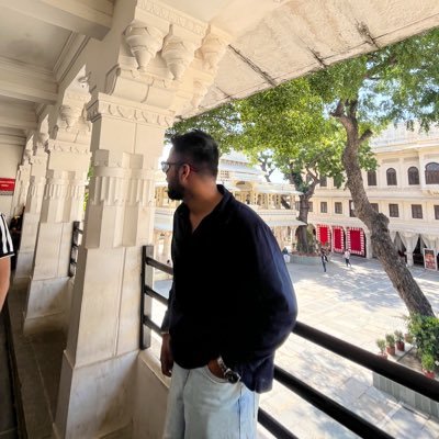 ArshTiwari17's profile picture. SDE Intern @ Mathongo | SWE Intern @MapmyIndia | Ex-SDE Intern @ Eterna | 5x Hack winner | 6x Finalist | CSE’27 @GGSIPUIndia | DS’28 @iitm_bs