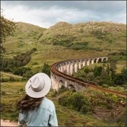 Opoeve21635's profile picture. 