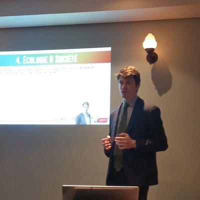 lang_rousseau's profile picture. 📗 Écologie tricolore - la nature et le monde animal avec la France 🍀🐾🇨🇵 dispo dès maintenant ⬇️ - Président @Universalistes1 - Cofondateur @FrNaturellement