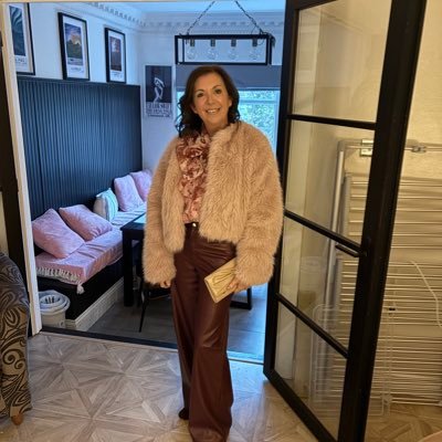 NicolaJayne154's profile picture. Here’s to the light in your eye and the sunshine in your smile 🥂