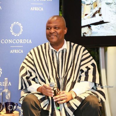 iyz_berg_'s profile picture. Pan-African•l•History•l•Conspiracy theorist•|•Geo Politics•|•Sabbatherian•l🇬🇭🇧🇫🇧🇯🇹🇬🇨🇮🇷🇺•l🕎🦁•l• Vladimir Putin+Julius Malema+General Mosquito=IDOLS