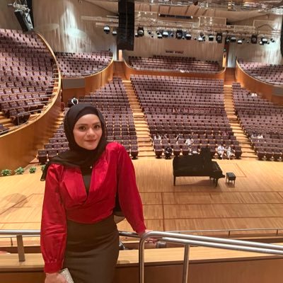 AsyaPac's profile picture. 风雨过后，必见彩虹。