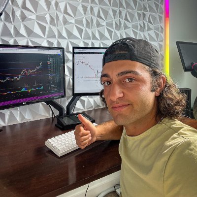 trader_van45782's profile picture. Account manager expert in trading how you can earn profits of 💵$ 80,500 by 📉investing your little capital you can send me a message only if you are interested