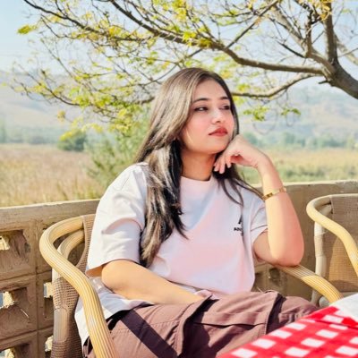 KhairWhatever_'s profile picture. don’t bother guessing.