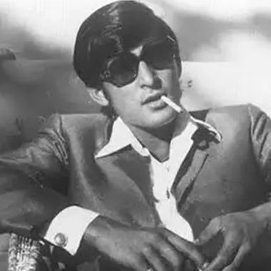 collectoooor's profile picture. head high, chin up 💪