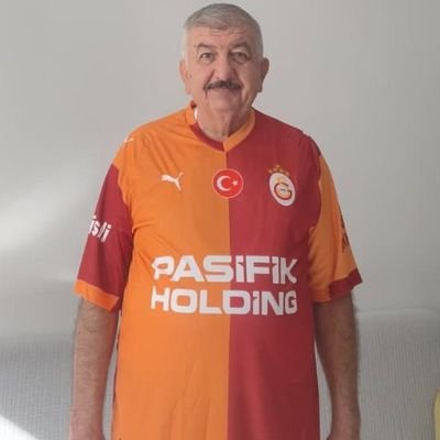 522edd86f4f545d's profile picture. 