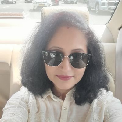 sharmisthachat3's profile picture. Not interested in politics 😏. 
     No DM 🙏