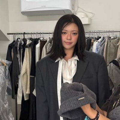 wolfcrow_'s profile picture. ⋆ superbat wenclair's ceo ⋆ read carrd byf ⋆ priv: @besayinanythin ⋆