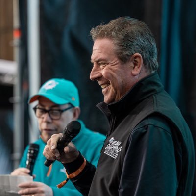 vikingomartell's profile picture. Comentarista de los @miamidolphins y YouTuber con más de 50 K. ¡Qué pare otro!