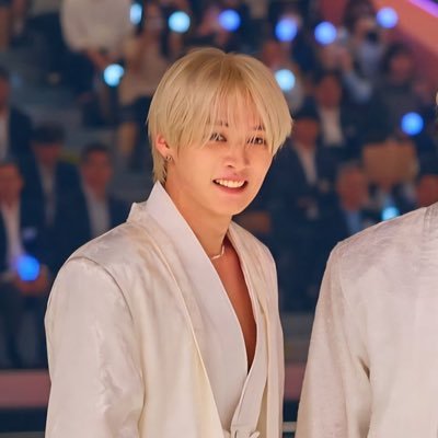 MariaAl87049188's profile picture. Tengo 23 años y mis favoritos bias es hyunjin, felix y han mis favoritos ships es hyunlix, chanmin, minsung jeonbin y smg34 may 13th 2002